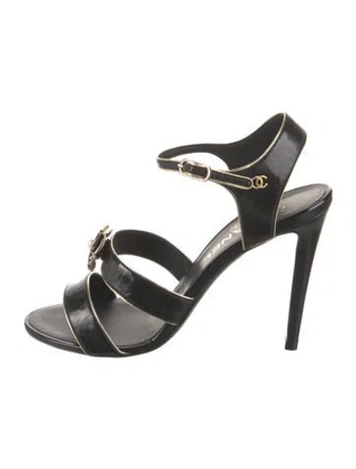 Pre-owned Chanel 2018 Interlocking Cc Logo Sandals In Black