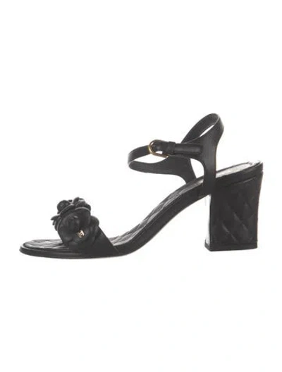 Pre-owned Chanel 2018 Interlocking Cc Logo Sandals In Black