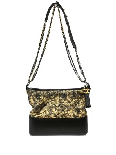 Pre-owned Chanel 2018 Large Gabrielle Shoulder Bag In 金色