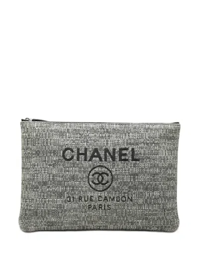 Pre-owned Chanel 2018 Large Tweed Deauville O Case Clutch Bag In Grey