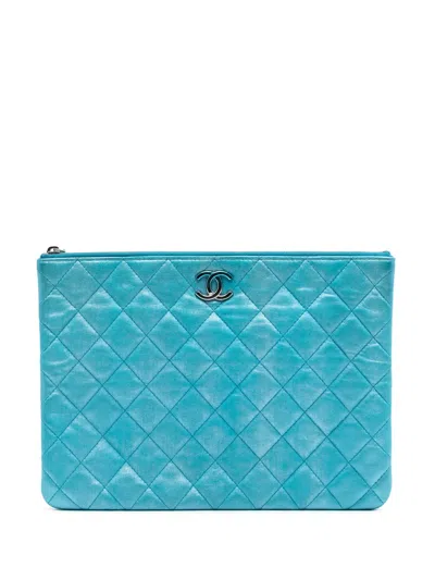 Pre-owned Chanel 2018 Medium Quilted Iridescent Lambskin O Case Clutch Bag In Blue