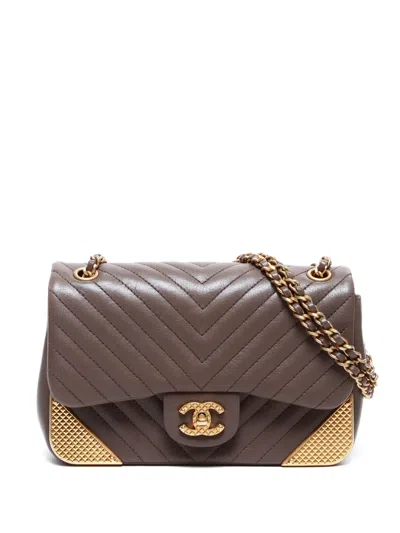 Pre-owned Chanel 2018 Rock The Corner Shoulder Bag In 褐色