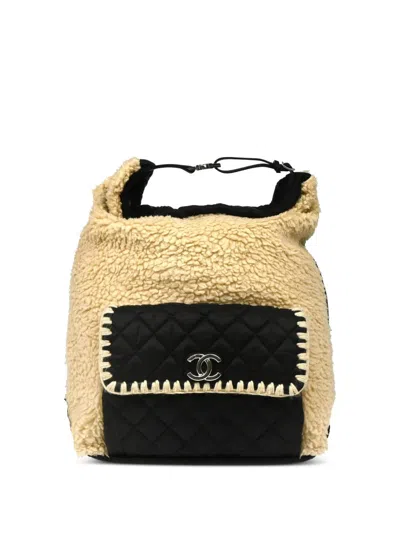 Pre-owned Chanel 2018 Shearling Cc Backpack In Neutrals