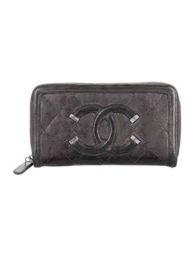 Pre-owned Chanel 2018-2019 Filigree Continental Wallet In Gray