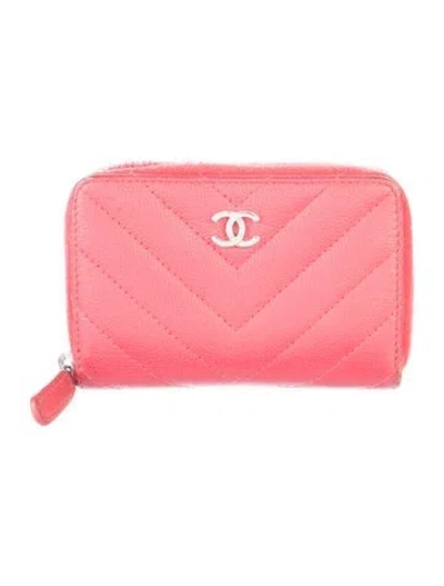 Pre-owned Chanel 2018-2019 Interlocking Cc Logo Wallet In Red