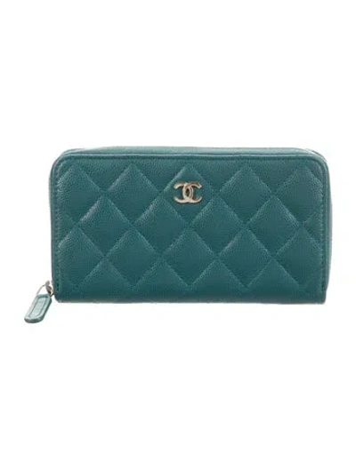 Pre-owned Chanel 2018-2019 Zip Around Continental Wallet In Blue