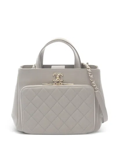 Pre-owned Chanel 2019 Business Affinity Matelassé Chain Tote Bag In Gray