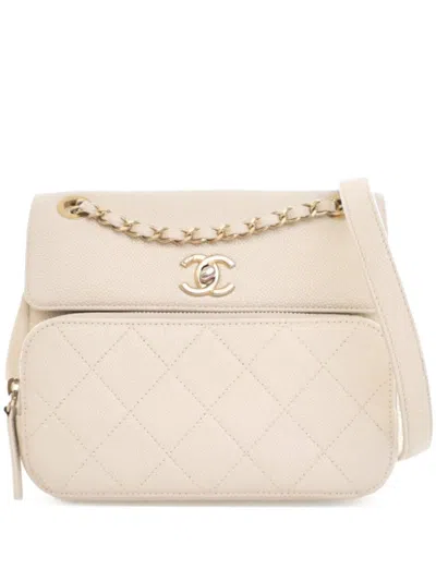 Pre-owned Chanel 2019 Caviar Business Affinity Messenger Flap Crossbody Bag In White