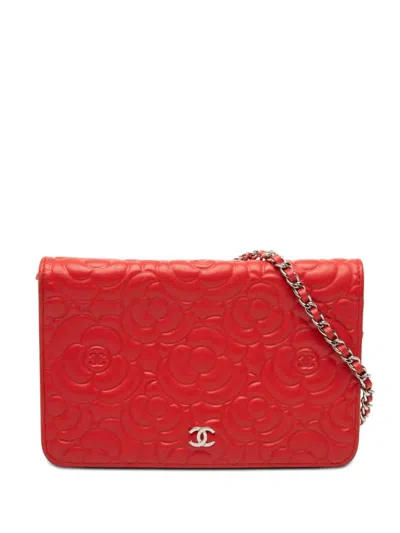 Pre-owned Chanel 2019 Cc Embossed Lambskin Camellia Wallet On Chain Crossbody Bag In Red