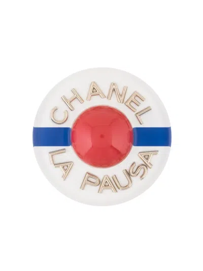 Pre-owned Chanel 2019 Cc La Pausa Logos Brooch Pin Corsage In White
