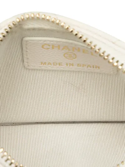 Pre-owned Chanel 2019 Cc Quilted Caviar Flap Zip Card Holder In White
