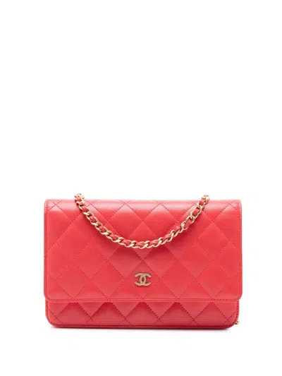 Pre-owned Chanel 2019 Cc Quilted Lambskin Wallet On Chain Crossbody Bag In Red