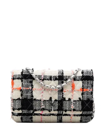 Pre-owned Chanel 2019 Cc Quilted Tweed Wallet On Chain Crossbody Bag In White