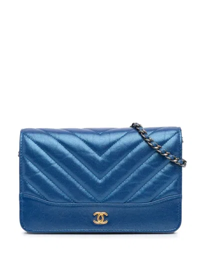 Pre-owned Chanel 2019 Chevron Aged Metallic Calfskin Gabrielle Wallet On Chain Crossbody Bag In Blue