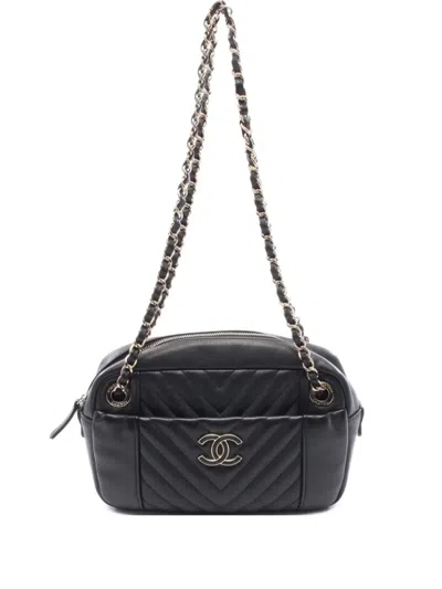 Pre-owned Chanel 2019 Chevron-quilting Shoulder Bag In Black
