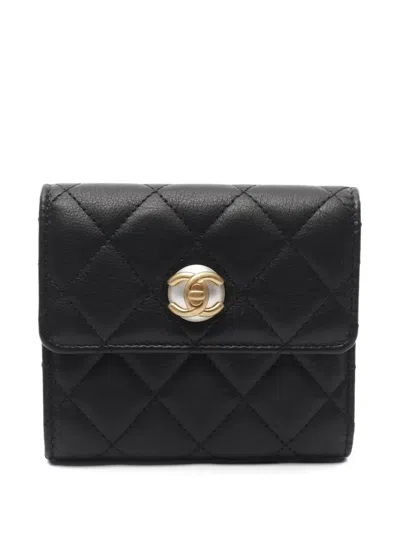 Pre-owned Chanel 2019 Coco Mark Pearl Wallet In Black
