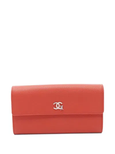 Pre-owned Chanel 2019 Coco Mark Wallet In Red
