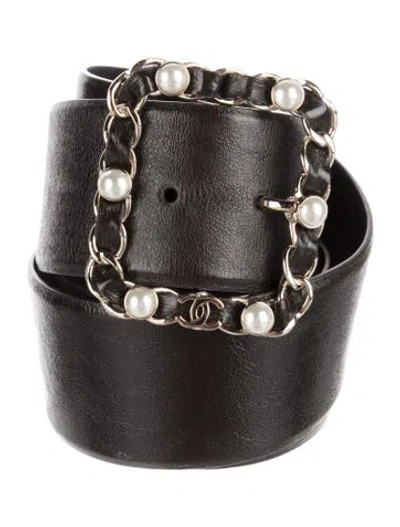 Pre-owned Chanel 2019 Faux Pearl Accents Belt In Black