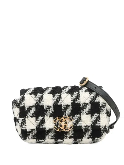 Pre-owned Chanel 2019 Houndstooth Tweed 19 Belt Bag In Neutrals