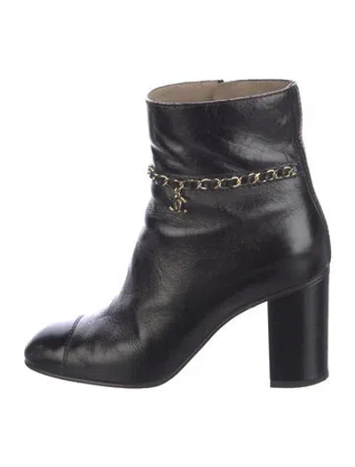 Pre-owned Chanel 2019 Interlocking Cc Logo Boots In Black