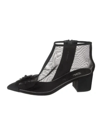Pre-owned Chanel 2019 Interlocking Cc Logo Boots In Black