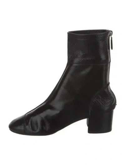 Pre-owned Chanel 2019 Interlocking Cc Logo Boots In Black