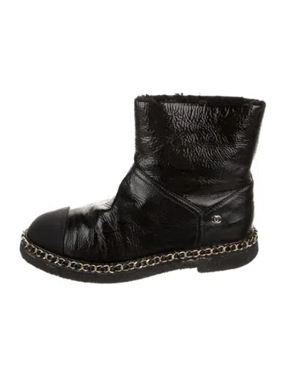 Pre-owned Chanel 2019 Interlocking Cc Logo Boots In Black