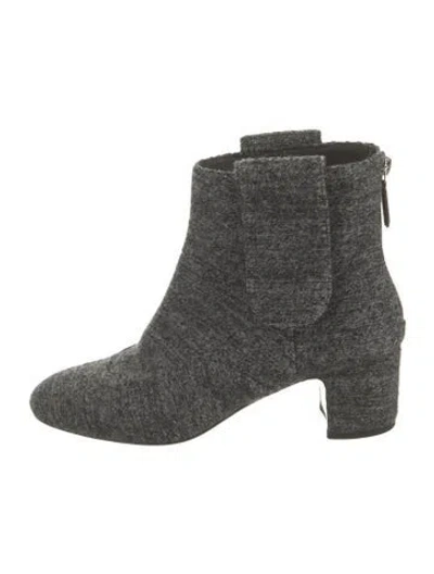 Pre-owned Chanel 2019 Interlocking Cc Logo Chelsea Boots In Grey