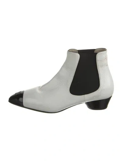 Pre-owned Chanel 2019 Interlocking Cc Logo Chelsea Boots In Multi