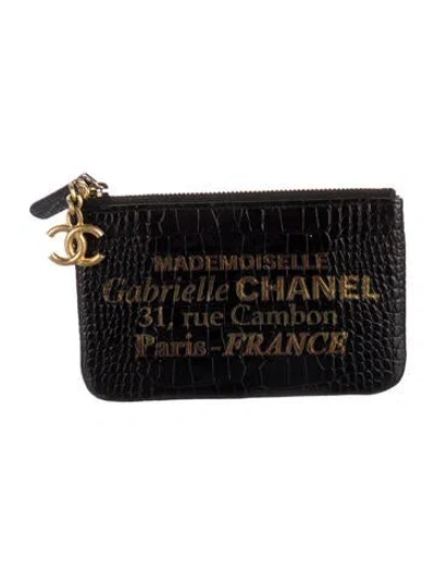 Pre-owned Chanel 2019 Interlocking Cc Logo Coin Pouch In Black
