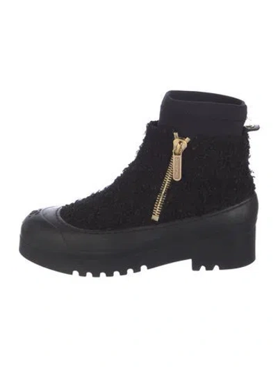 Pre-owned Chanel 2019 Interlocking Cc Logo Combat Boots In Black