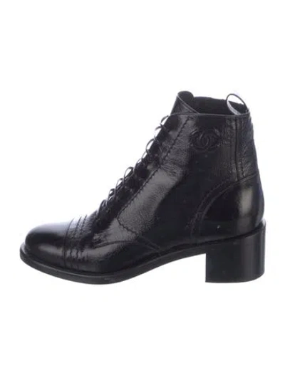 Pre-owned Chanel 2019 Interlocking Cc Logo Combat Boots In Black