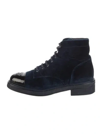 Pre-owned Chanel 2019 Interlocking Cc Logo Combat Boots In Blue