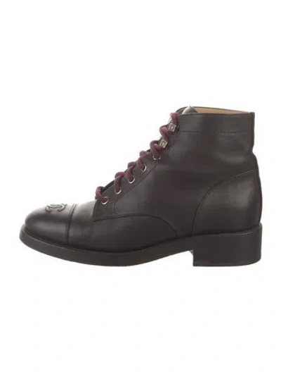 Pre-owned Chanel 2019 Interlocking Cc Logo Combat Boots In Burgundy