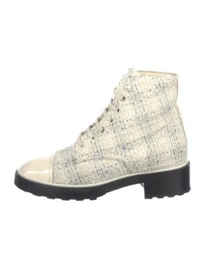 Pre-owned Chanel 2019 Interlocking Cc Logo Combat Boots In Neutral