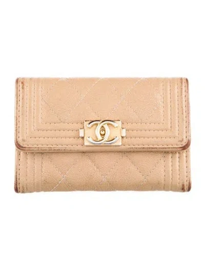 Pre-owned Chanel 2019 Interlocking Cc Logo Compact Wallet In Neutral
