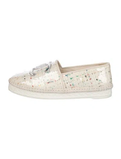 Pre-owned Chanel 2019 Interlocking Cc Logo Espadrilles In Clear/white