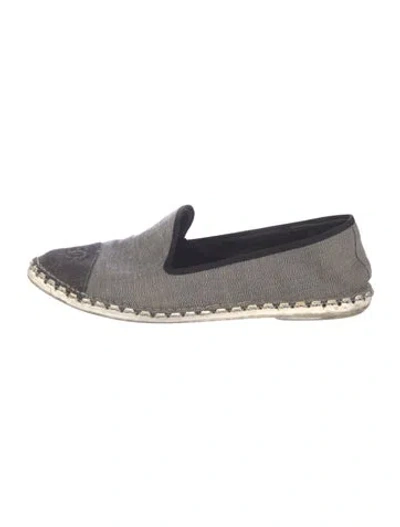 Pre-owned Chanel 2019 Interlocking Cc Logo Espadrilles In Gray