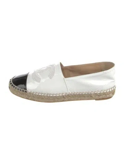 Pre-owned Chanel 2019 Interlocking Cc Logo Espadrilles In White