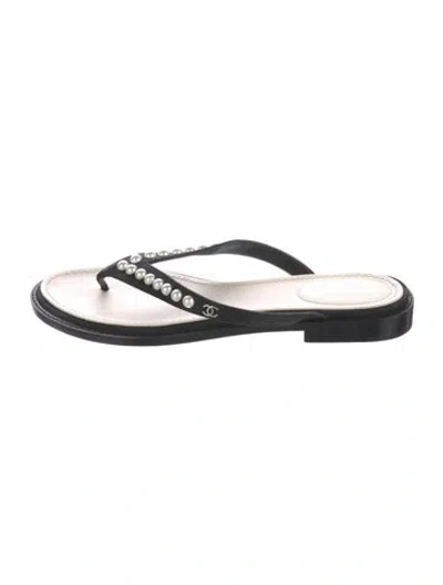 Pre-owned Chanel 2019 Interlocking Cc Logo Flip Flops In Black
