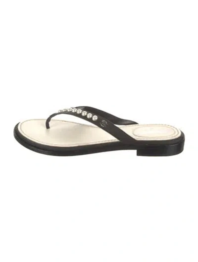 Pre-owned Chanel 2019 Interlocking Cc Logo Flip Flops In Black