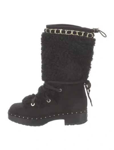 Pre-owned Chanel 2019 Interlocking Cc Logo Lace-up Boots In Black