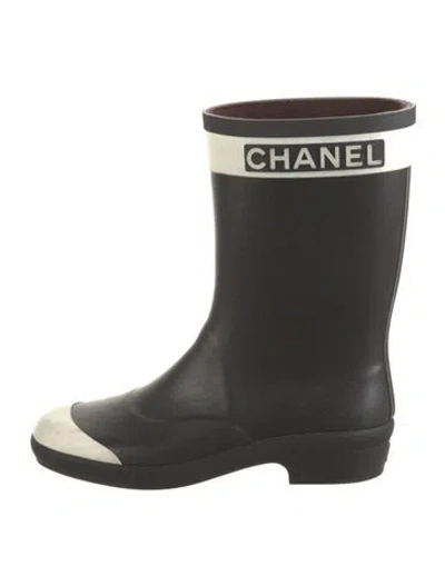 Pre-owned Chanel 2019 Interlocking Cc Logo Rain Boots In Black