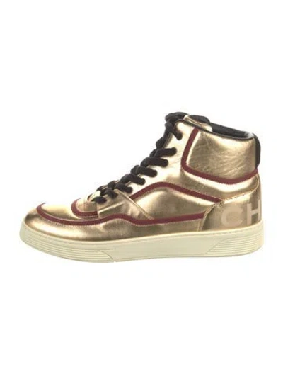 Pre-owned Chanel 2019 Interlocking Cc Logo Sneakers In Gold
