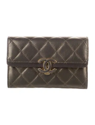 Pre-owned Chanel 2019 Interlocking Cc Logo Wallet