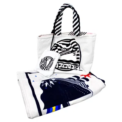 Pre-owned Chanel 2019 La Pausa Terry Cloth Cotton Reversible Beach Tote & Towel In Gray