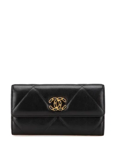 Pre-owned Chanel 2019 Lambskin 19 Flap Wallet Long Wallets