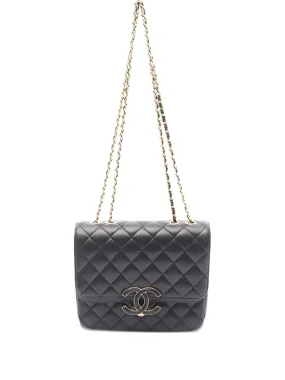 Pre-owned Chanel 2019 Matelasse Flap Chain Shoulder Bag In Black