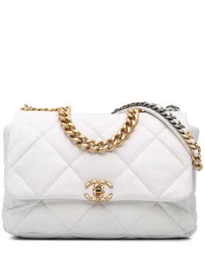 Pre-owned Chanel 2019 Maxi Lambskin 19 Flap Satchel In White