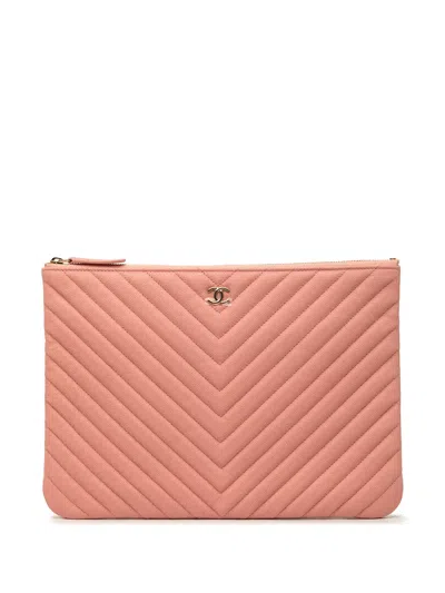 Pre-owned Chanel 2019 Medium Cc Chevron Caviar O Case Clutch Bag In Pink